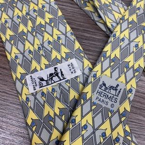 Hermès 7210 UA Yellow & Grey Horse Head Tie